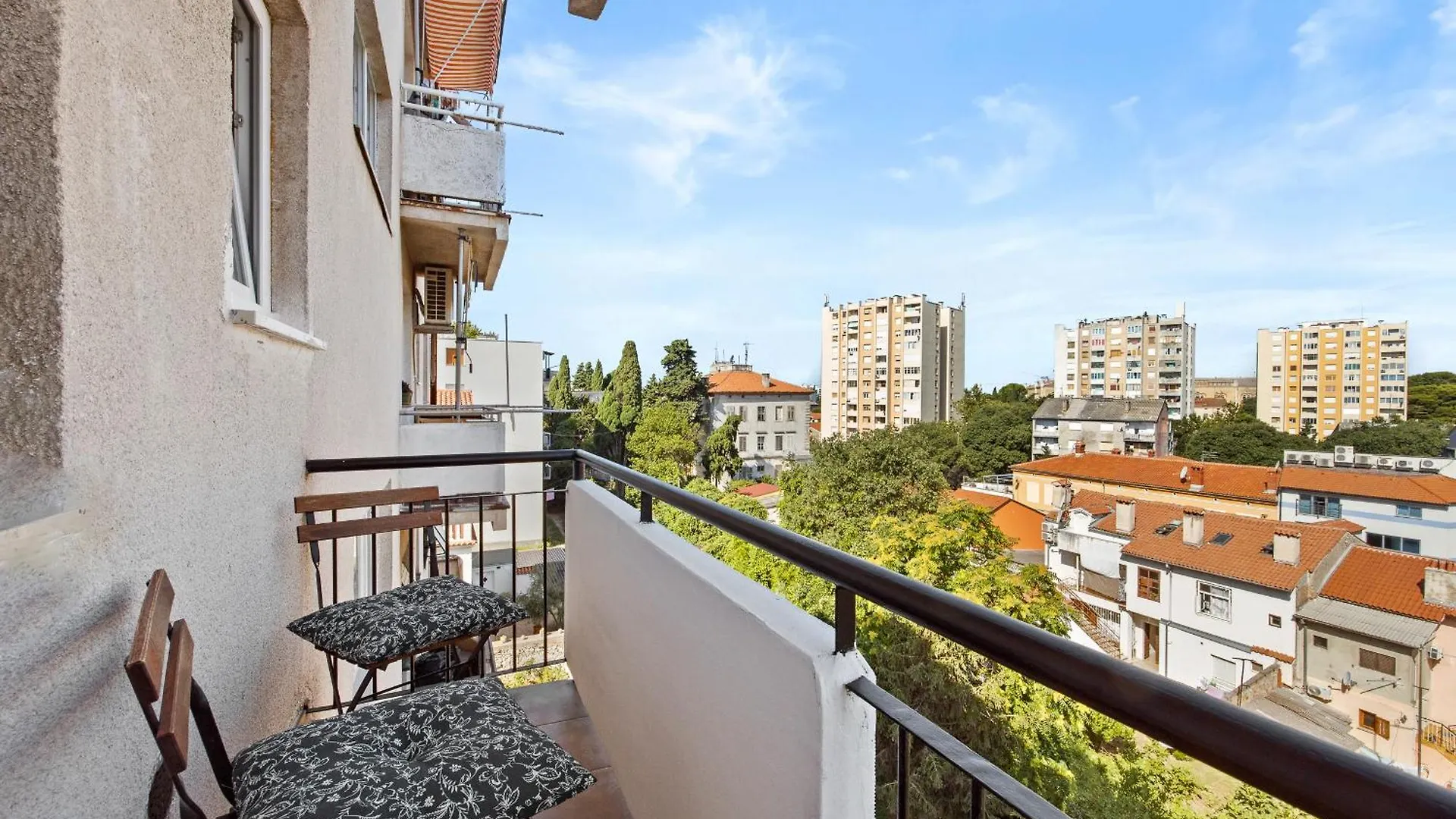 Apartment Jellyfish Pula 0*,  Croatia